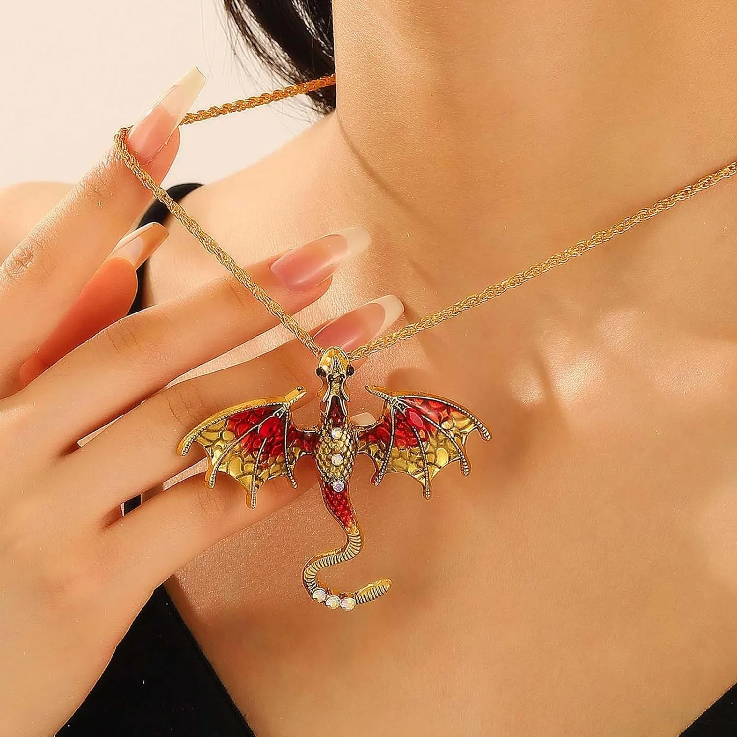 Gothic Crystal Dragon Necklace Diamond Cz Enamel Dragon Pendant Necklace Gold Rope Chain Cartoon Flying Dragon Necklace Vintage Dragon Dinosaur Choker Necklace Jewelry for Women and Men