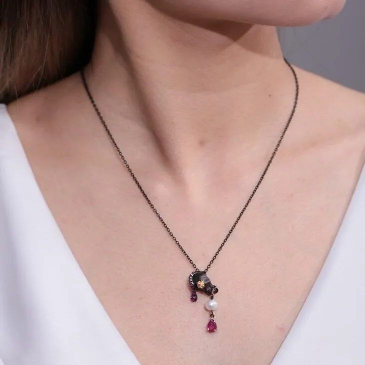 Gothic Skull with Freshwater Pearl Necklace