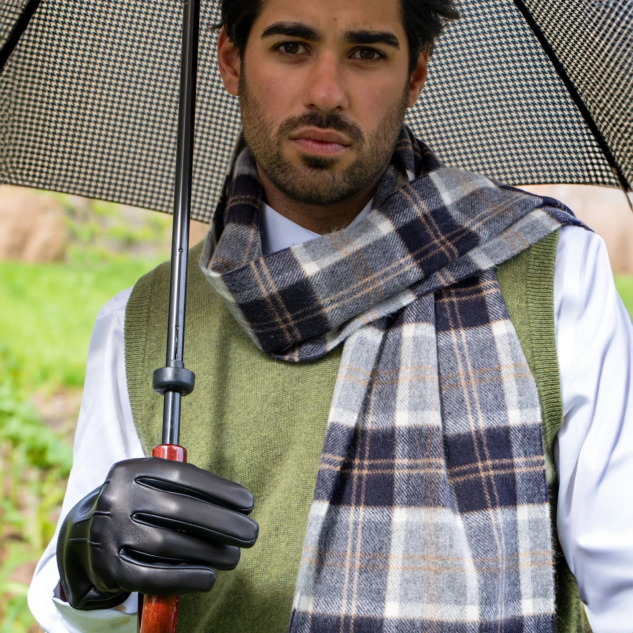 Heritage Tartan Check Cashmere Scarf with Tassels