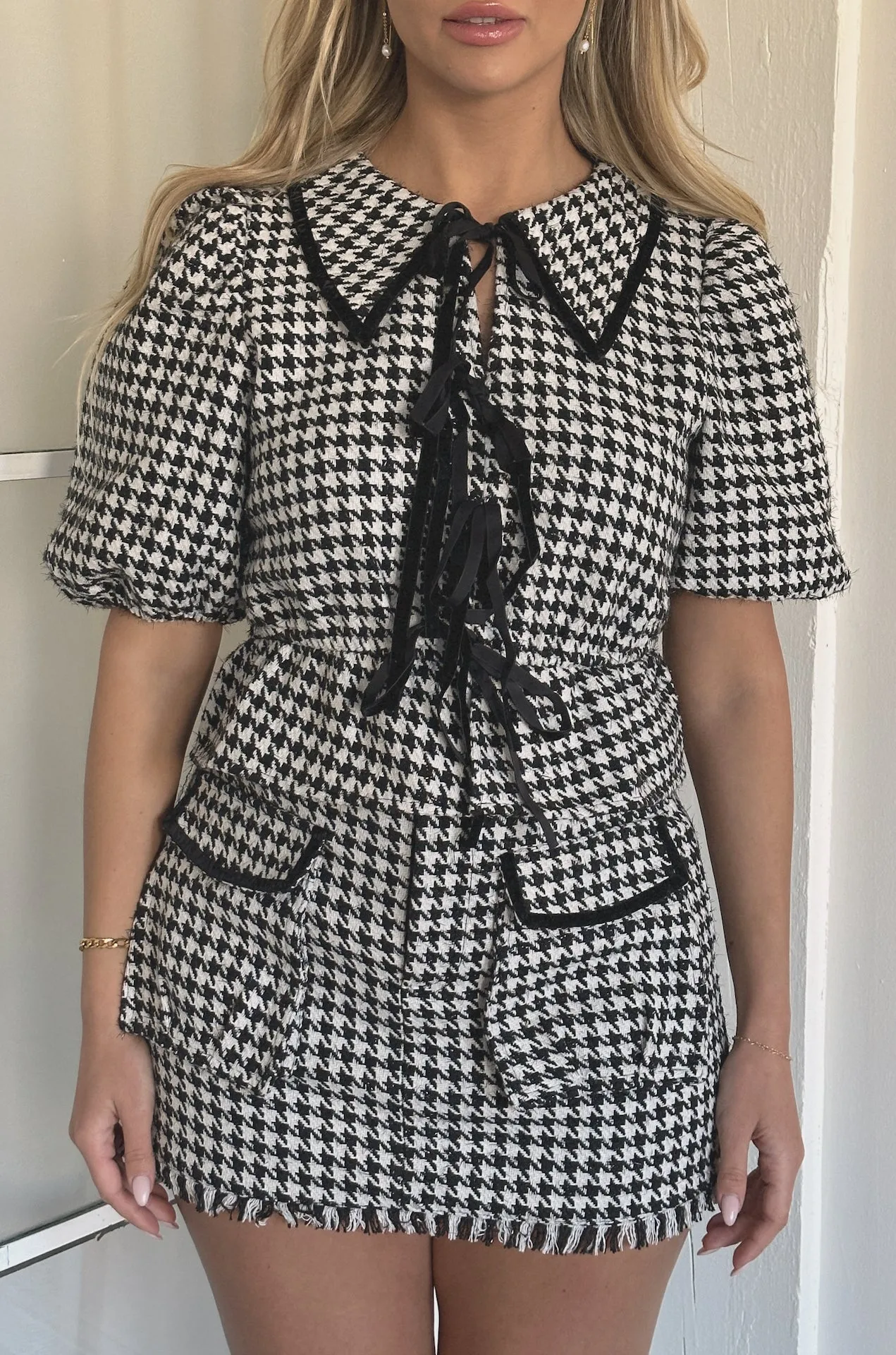 Houndstooth Puff Sleeve Top