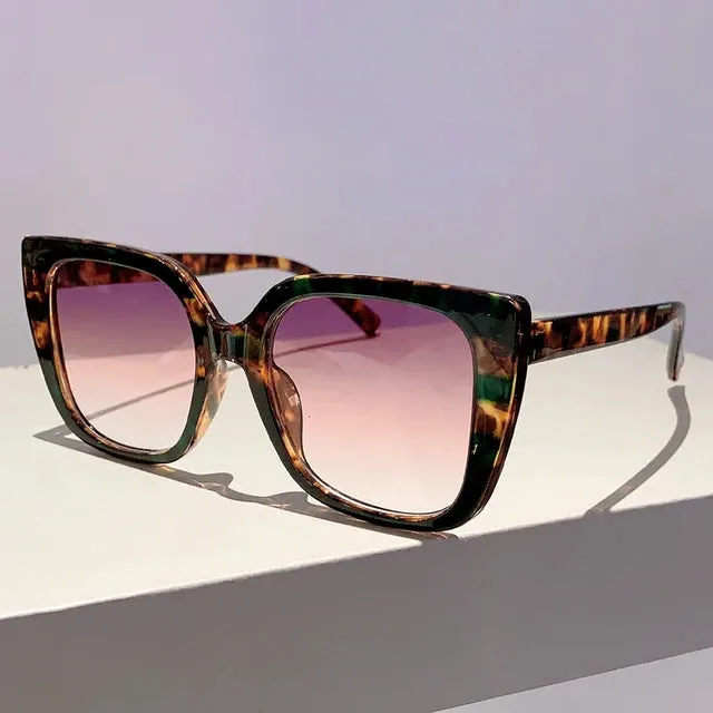 KAMMPT Oversized Square Gradient Sunglasses