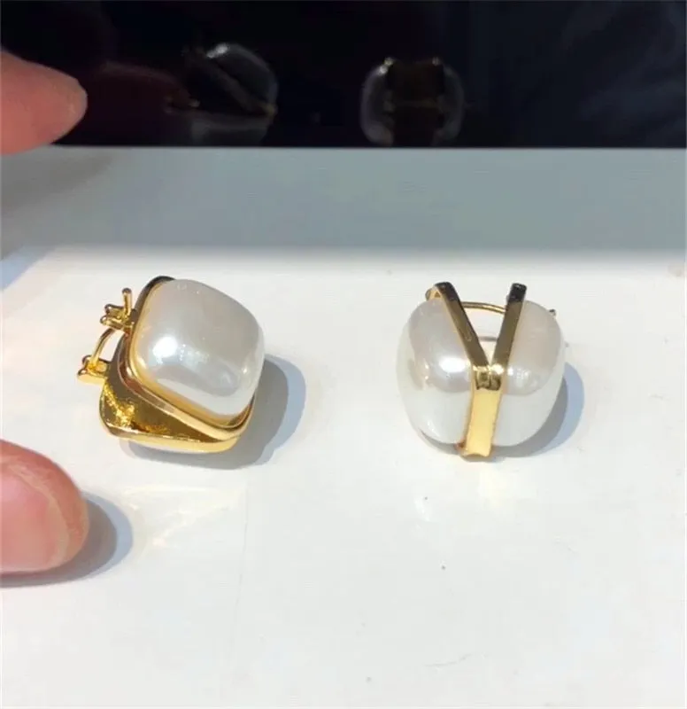 Korean Circle Pearl Earrings For Women 2