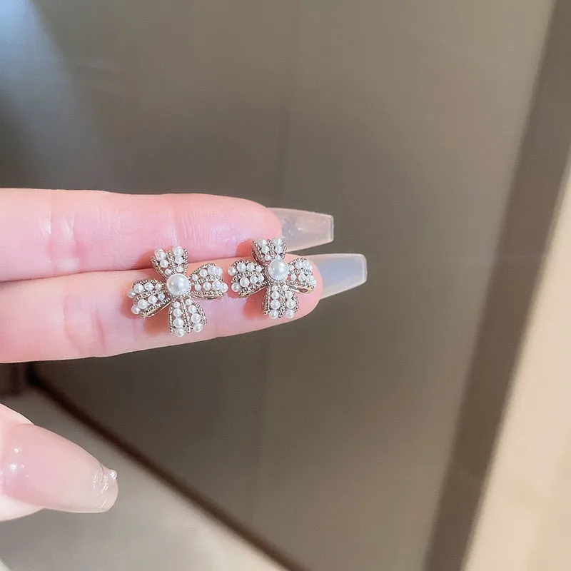 Korean Elegant Pearl Beads Flower Stud Earrings For Women