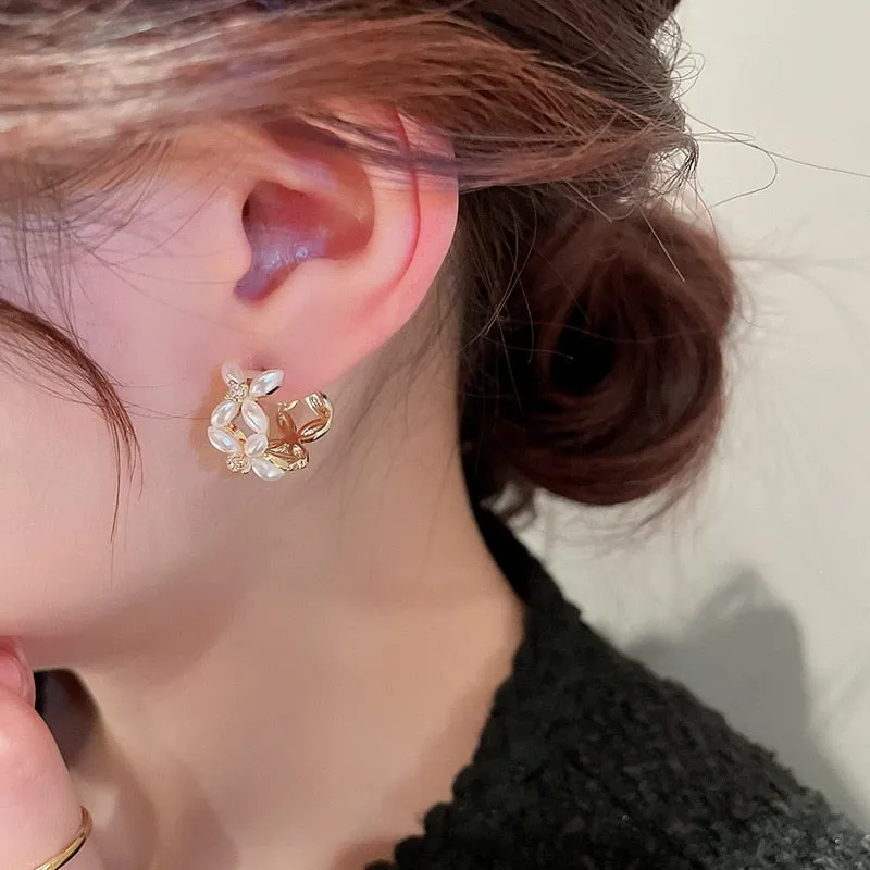 Korean Elegant Pearl Flower Hoop Earrings For Women