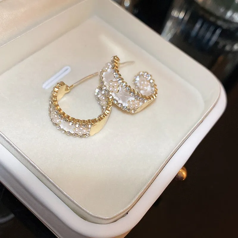 Korean Fashion Pearls Flower C-shaped Hoop Earrings For Women