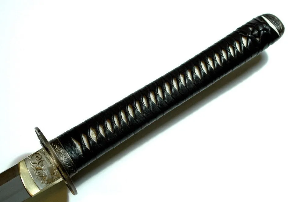 Korean jingum (pine tree inlay)