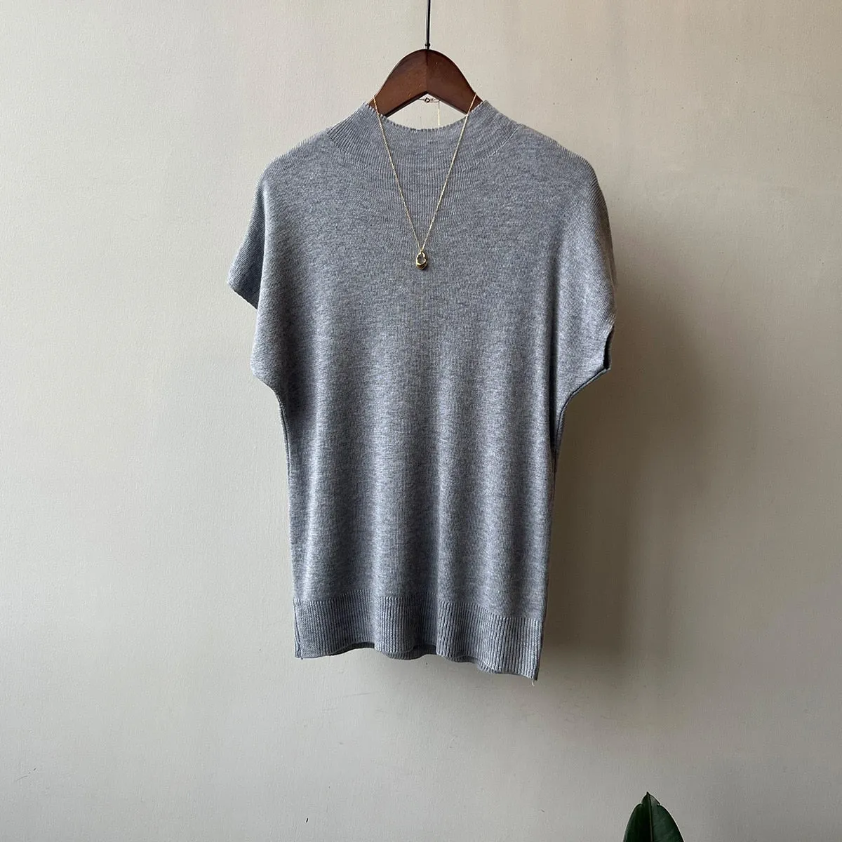 [Korean Style] 5 Color Mock Neck Cap Sleeve Knit Top