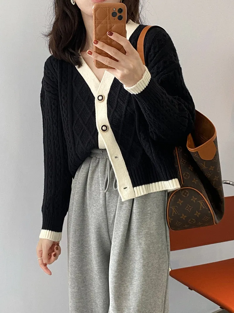 [Korean Style] Contrast Color Cable Knit Chunky Sweater Cardigan