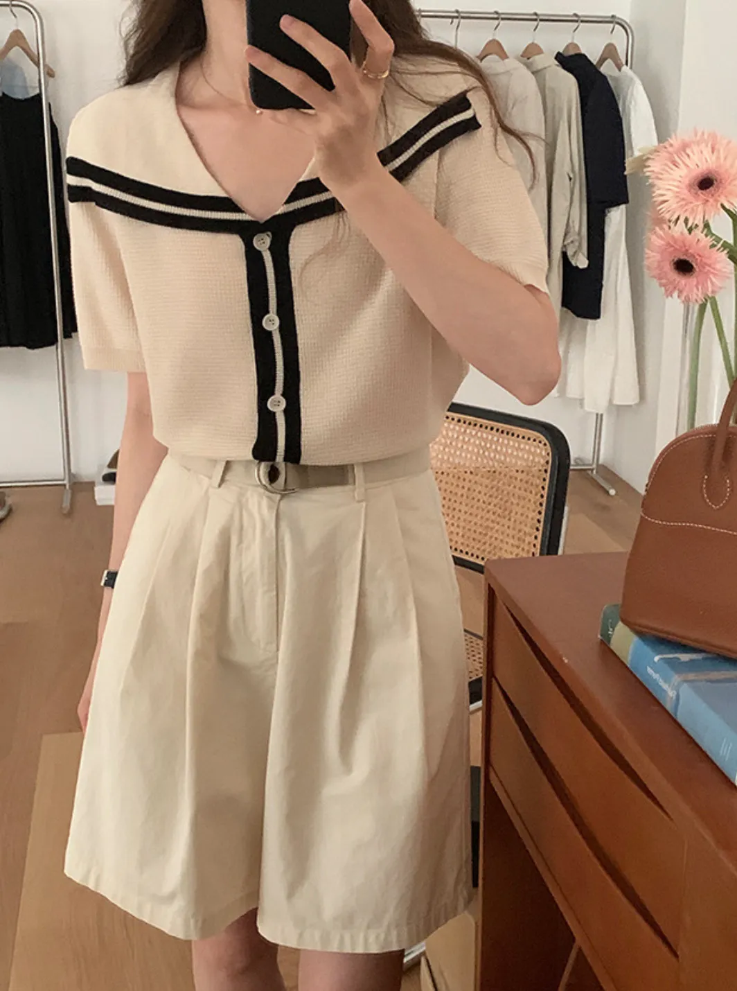 [Korean Style] Contrast Color Navy Collar Short Sleeve Knit Top