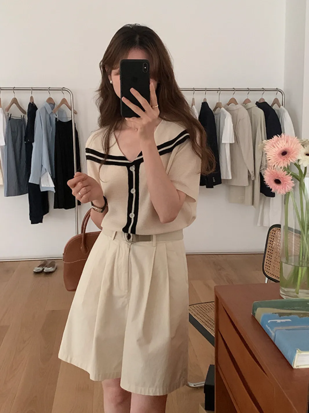 [Korean Style] Contrast Color Navy Collar Short Sleeve Knit Top