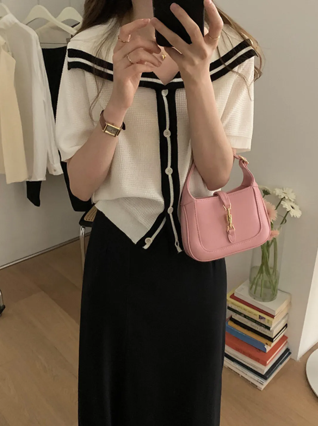 [Korean Style] Contrast Color Navy Collar Short Sleeve Knit Top