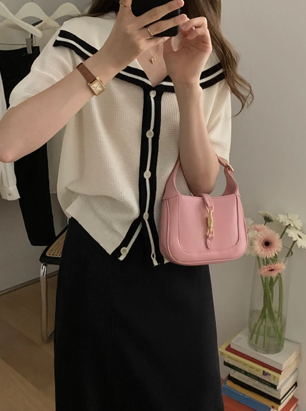 [Korean Style] Contrast Color Navy Collar Short Sleeve Knit Top