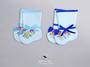 Lotus Embroidery Traditional Tarae Socks in Skyblue/Blue (Dol) (2 Colors)