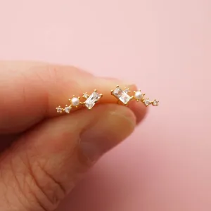 Lucida Tiny Studs