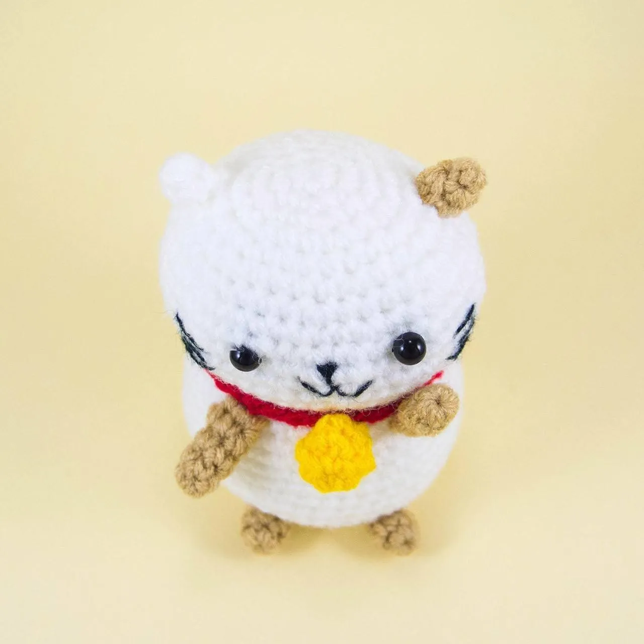 Lucky Cat Crochet Amigurumi