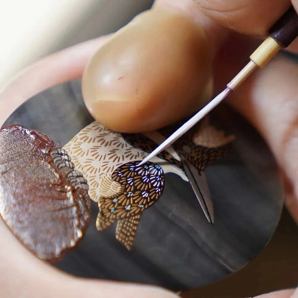 Maki-e Urushi Lacquer Brooch - Black Lip Oyster Pearl Shell / Crested Kingfisher -, Traditional Japanese Urushi Lacquer Jewelry