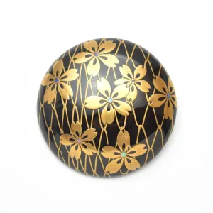 Maki-e Urushi Lacquer Brooch - Tsuge(Japanese box tree) / Cherry Blossom and Net -, Traditional Japanese Urushi Lacquer Jewelry