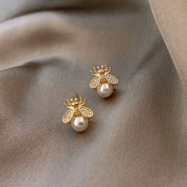 new simple and luxurious Pearl Woman's Earrings