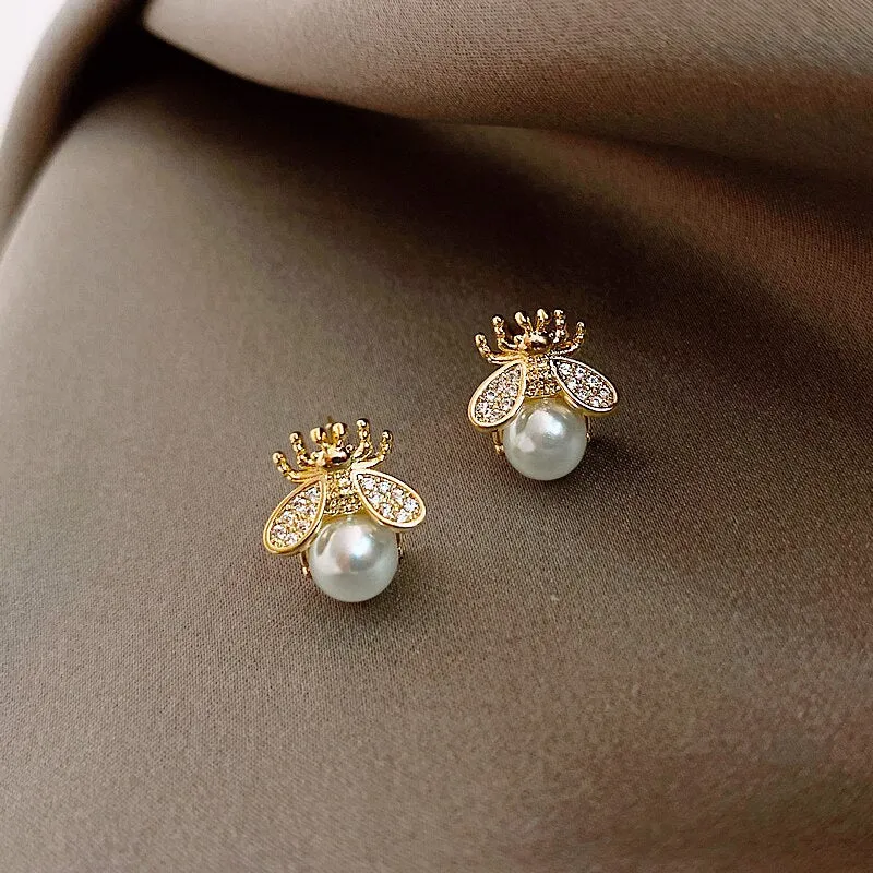 new simple and luxurious Pearl Woman's Earrings