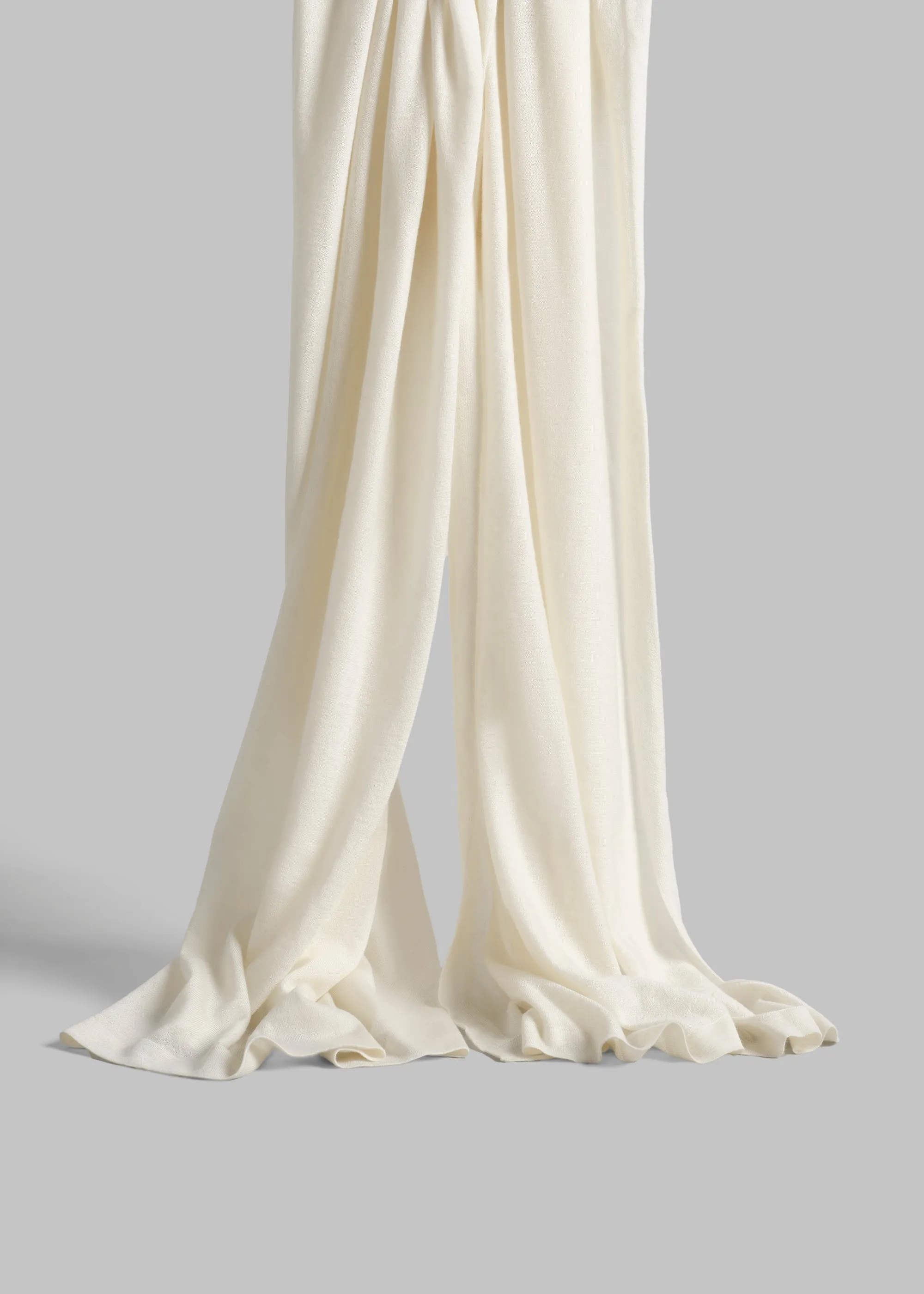 Oversized Fine Cashmere Scarf - Ivory