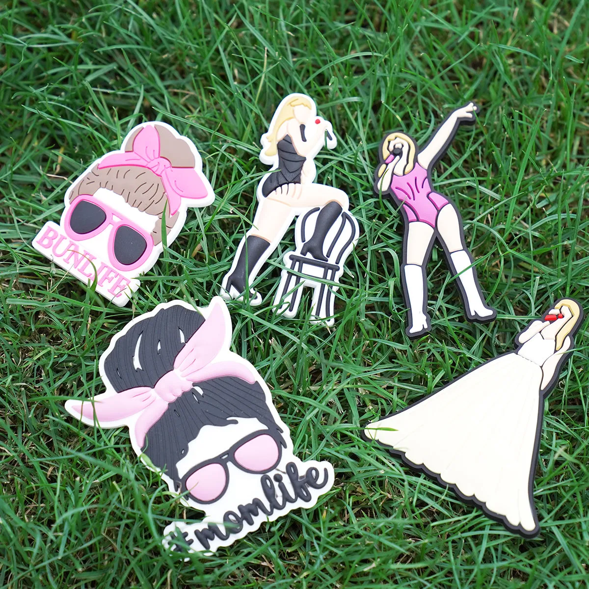 Owllaser Sunglass Girls Charms for Bogg Bags, PVC Rubber Totes Inserts Charms Accessories for Handbag Beach Tote Bag，Bunlife