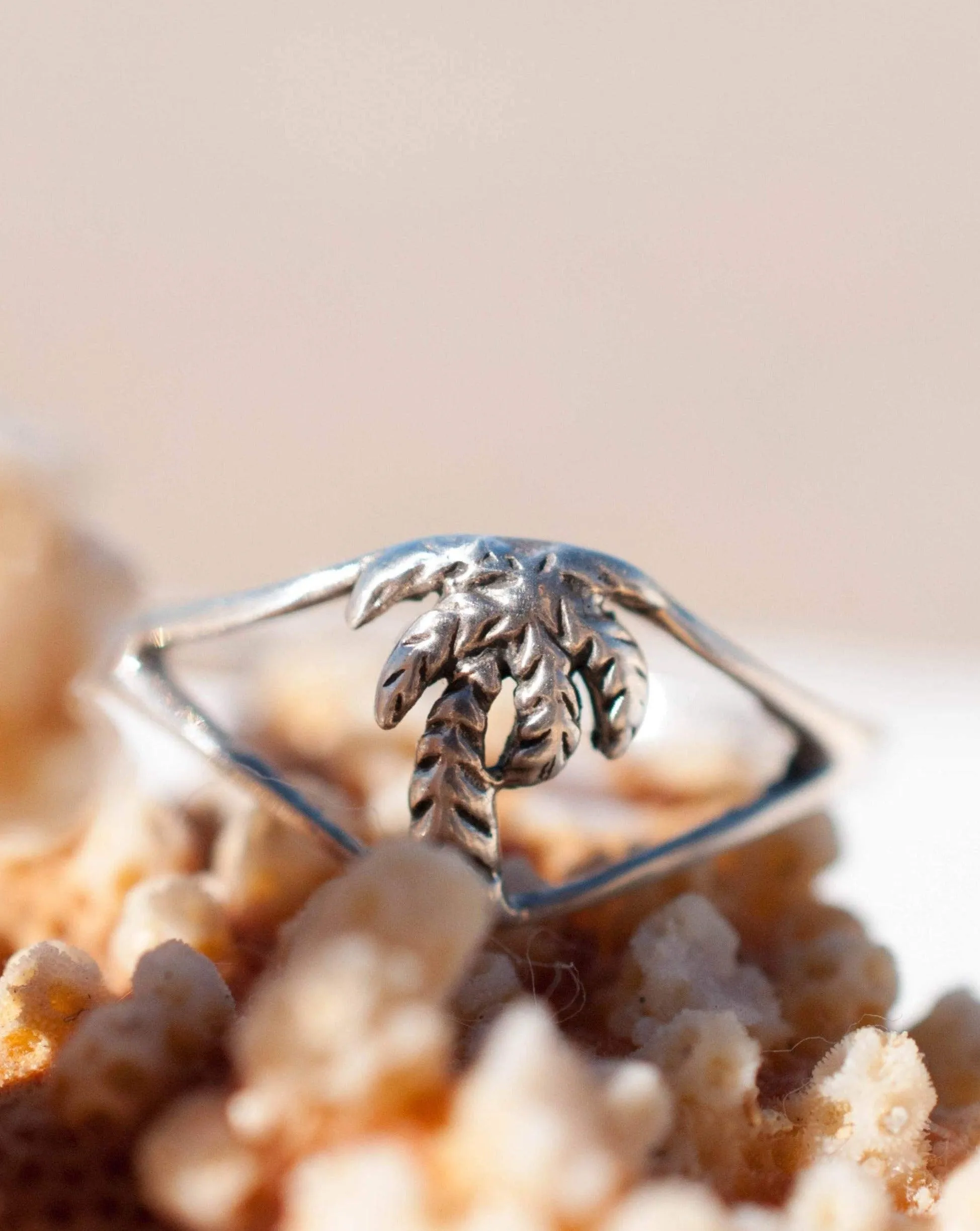 Palm Tree Ring ~ Sterling Silver 925 ~ MR244