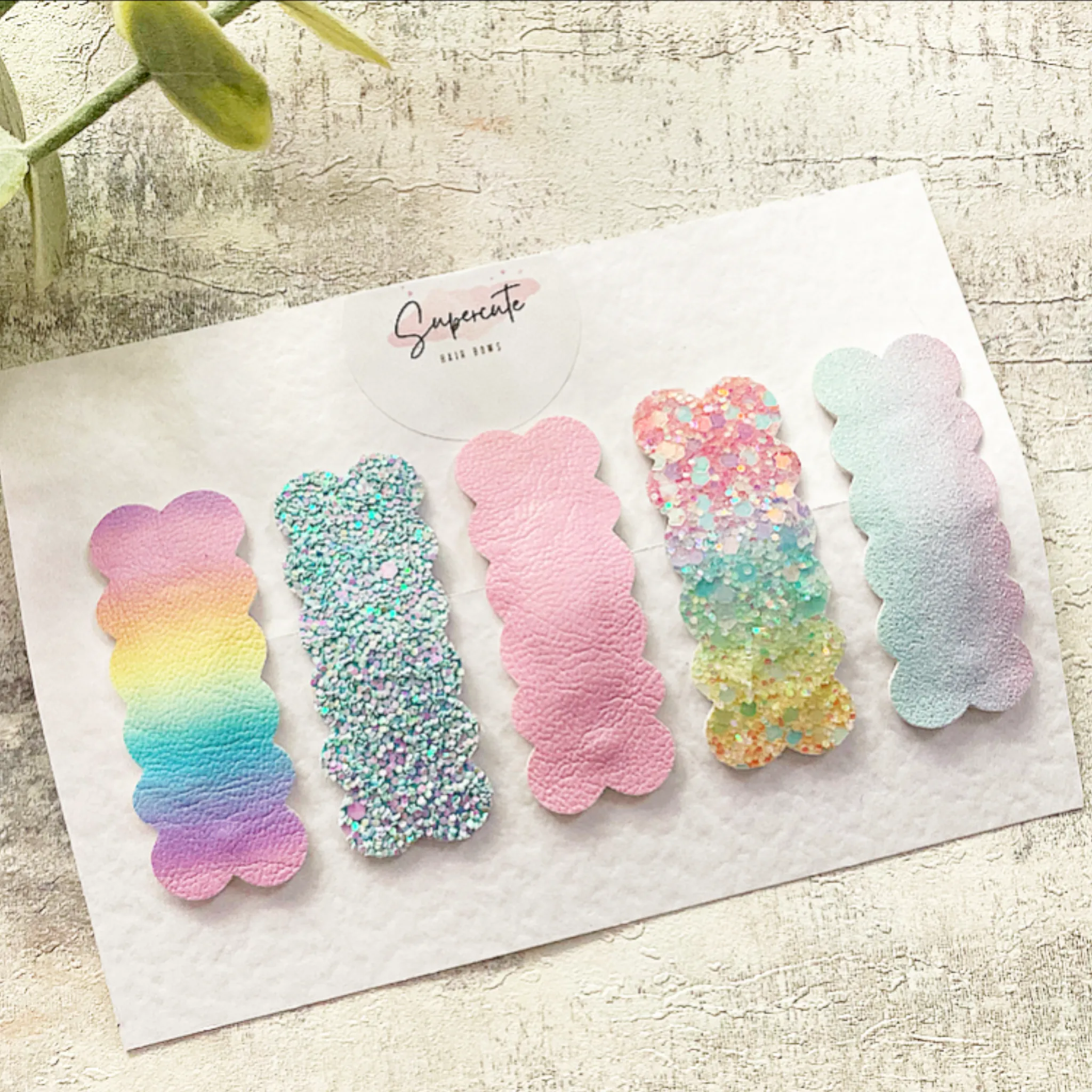 Pastel Scallop Snap Clip Set