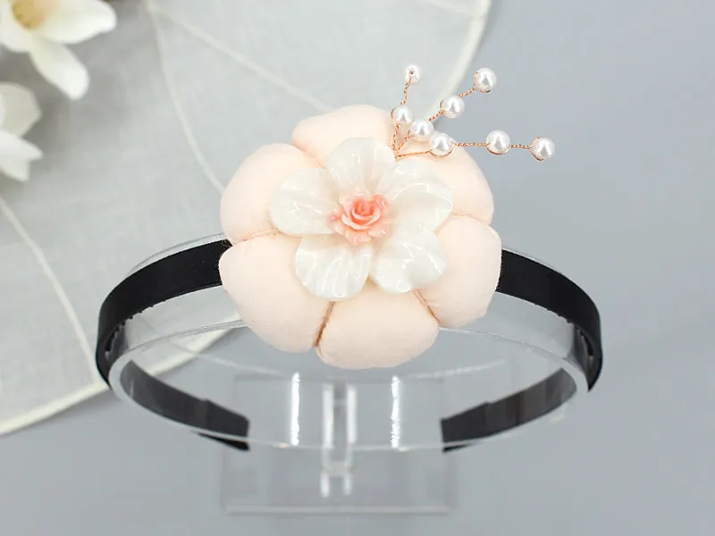 Pretty Pumpkin Pearl Flower Hairband (2 Colors)