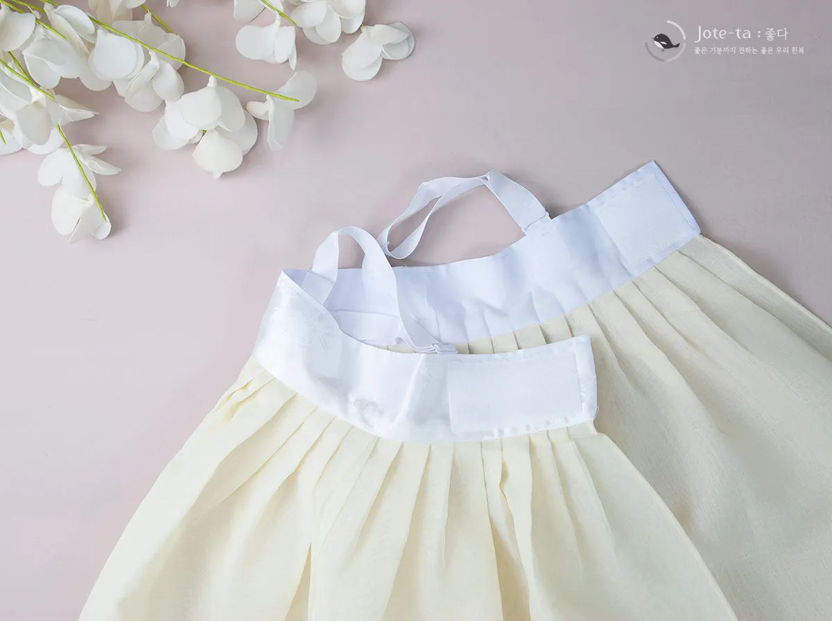 Queen Style Baby Hanbok Girl in Pink