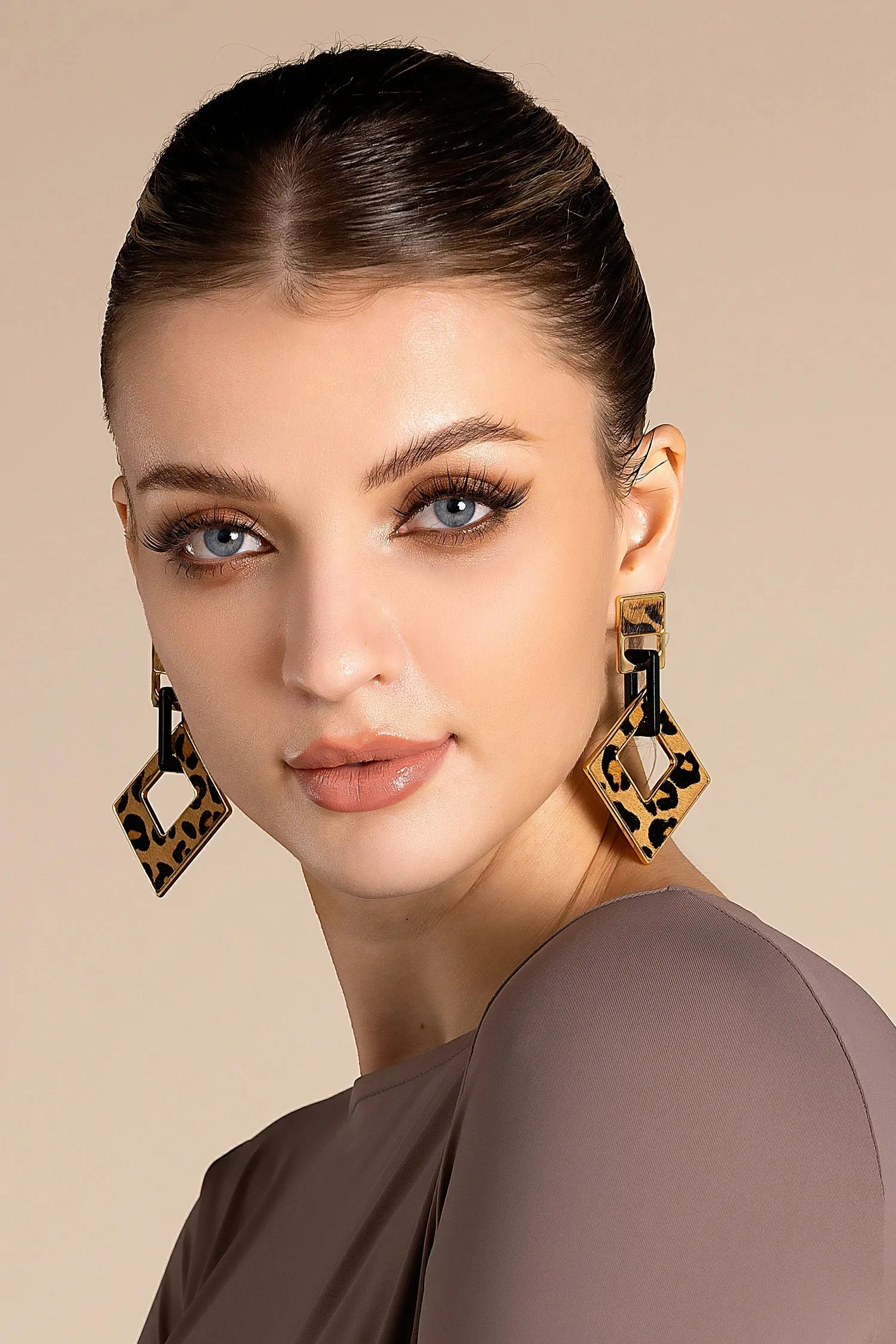 Raziya Hollow Square Earrings