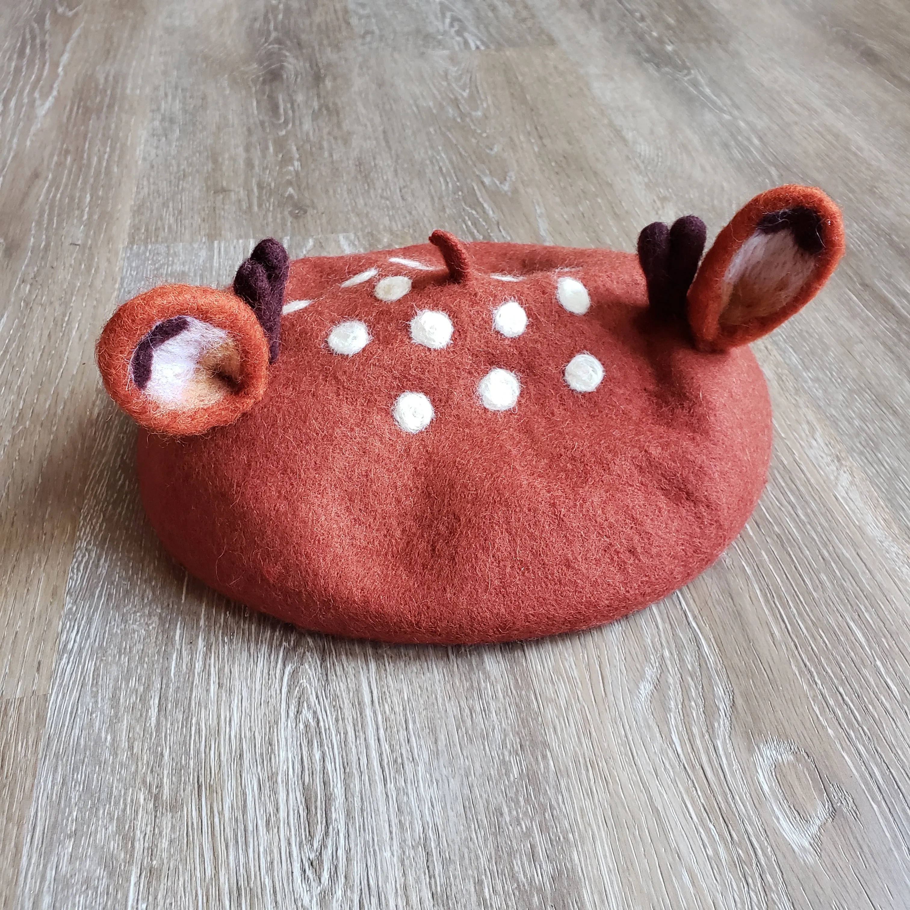 Red Speckled Deer Beret