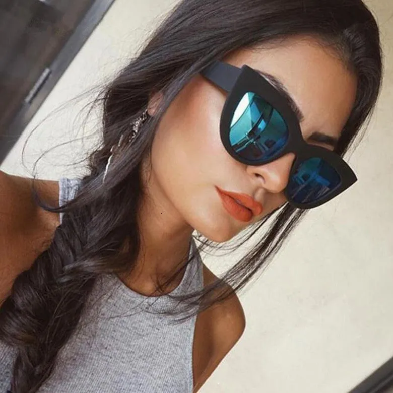 Retro Cute Thick Framed Designer Style Cat Eye Sunglasses