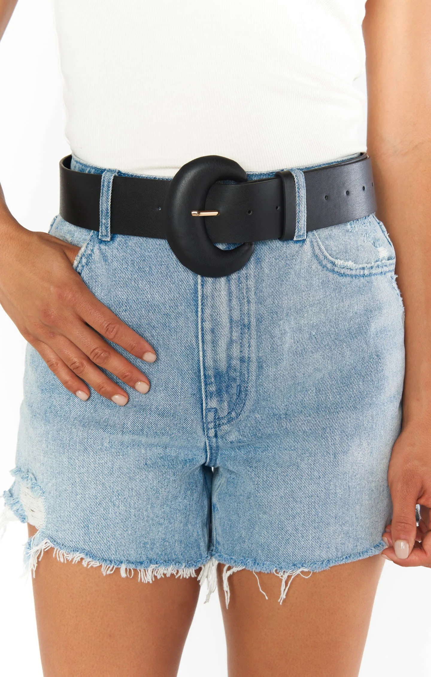 Round Buckle Belt ~ Black