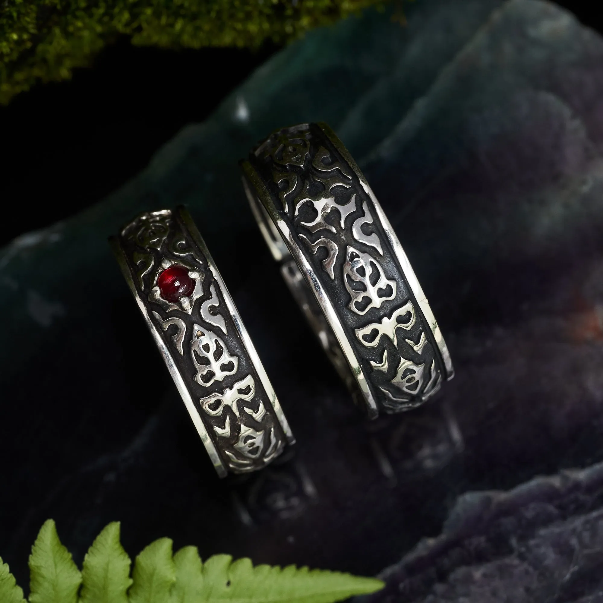 Set of male and female engagement rings with Ruby "Dusk"