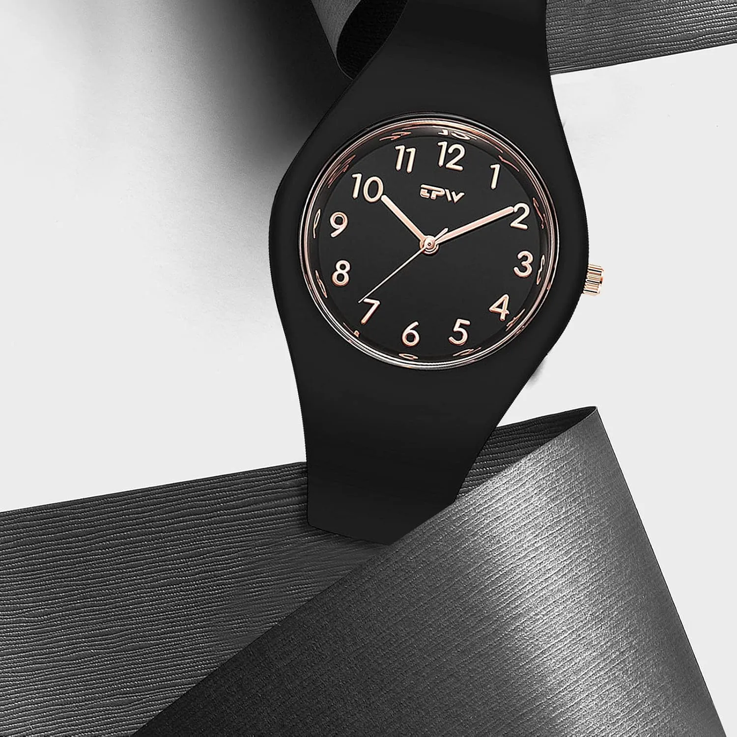 Simple Women Watches Minimalist Comfortable Silicone Strap 30M Waterproof Sport Watches Gifts for Women Girls