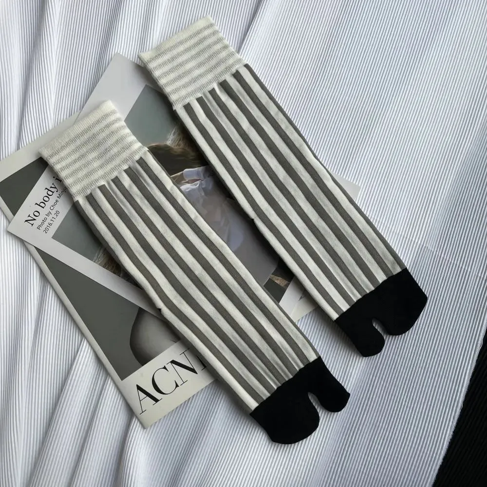 Striped Split Toes Ankle Socks