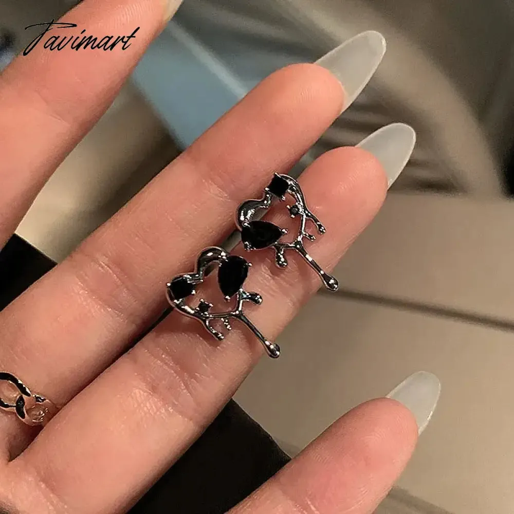 Tavimart Korean Black Color Heart Hoop Earrings for Women Girls Fashion Geometric Heart-shaped Earrings Jewelry Accessories Gifts