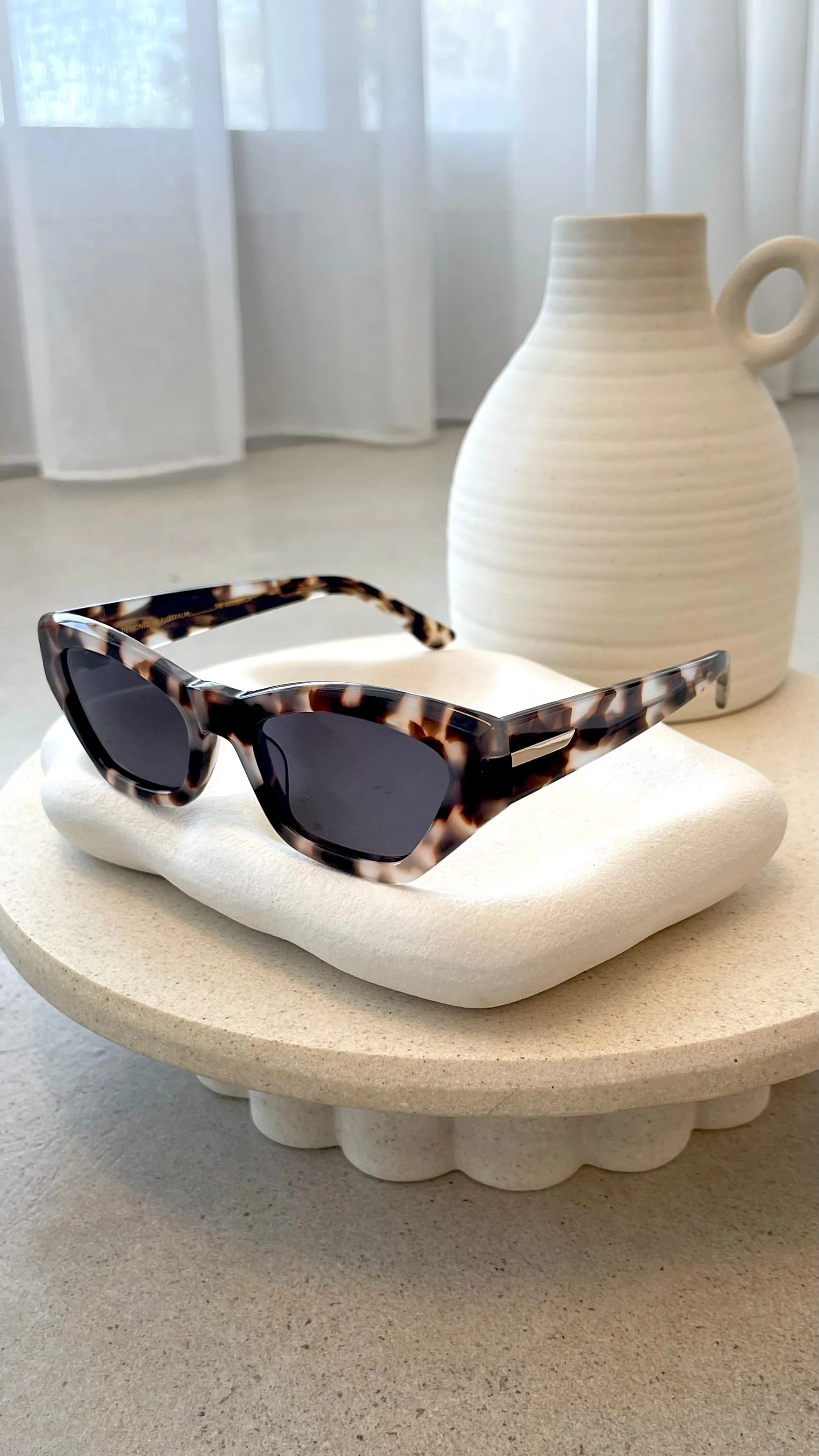 The Ellingson Sunglasses - Marble Tort Jet