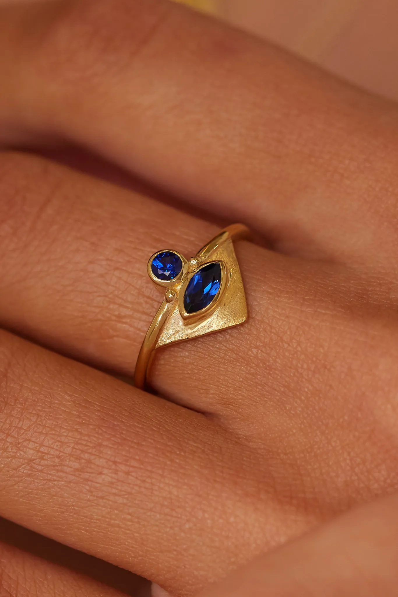 The Nile Sapphire Gold Ring