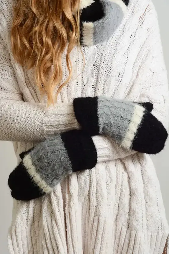 ULTRA SOFT MOHAIR WIDE STRIPE WARM MITTENS