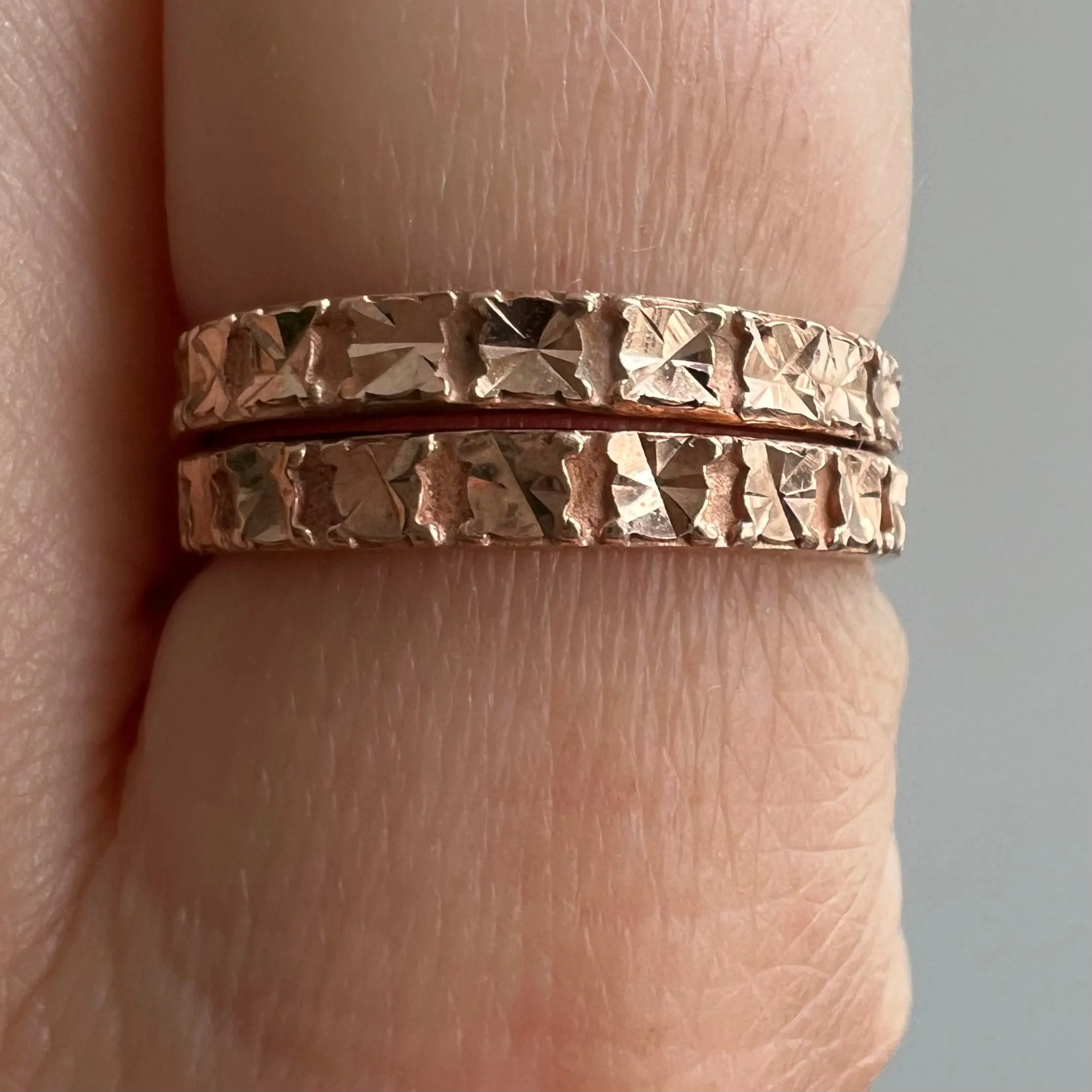 V I N T A G E // dynamic duo / 10k rose gold Michael Anthony bands / size 6