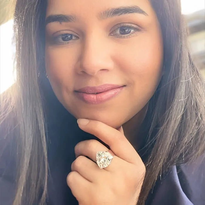 Vera Swarovski ring