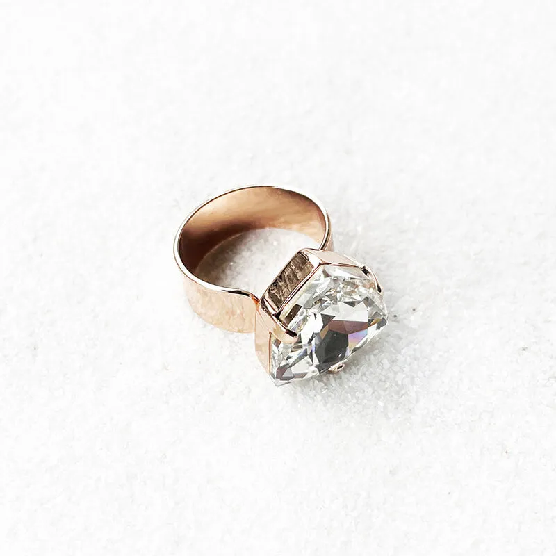 Vera Swarovski ring