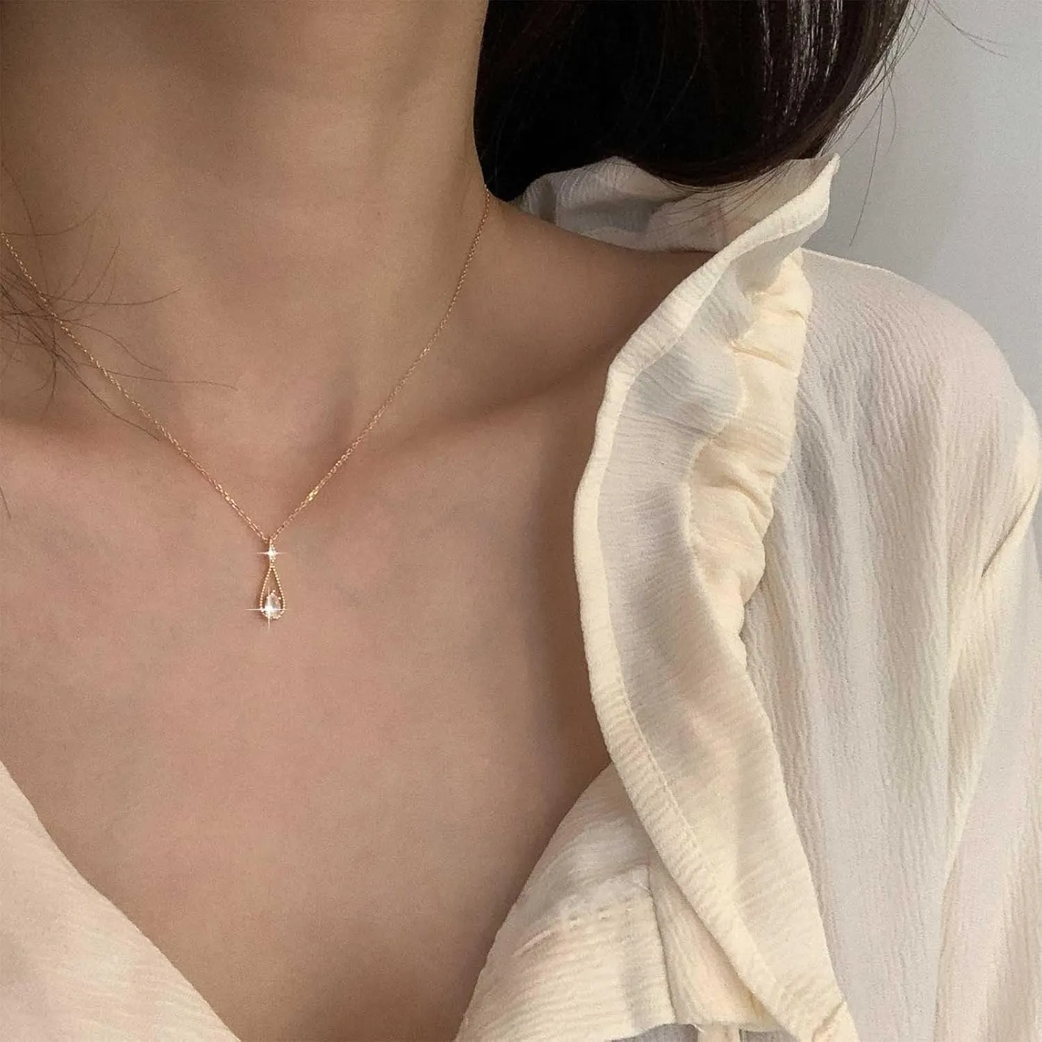 Vintage Crystal Teardrop Pendant Necklace Crystal Teardrop Necklace Cz Waterdrop Choker Necklace Sparkly Rhinestone Choker Necklace Jewelry for Women