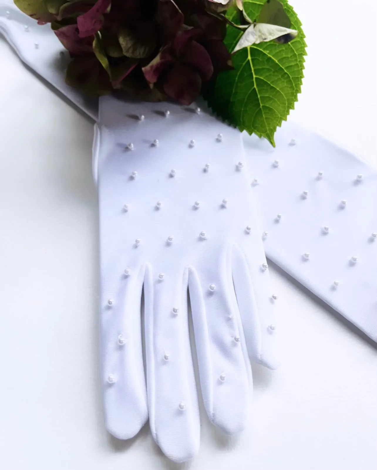 Vintage Pearl Long Opera Gloves