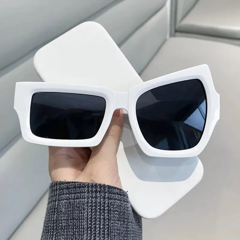 Vintage square distorted eyebrow raising sunglasses  Eyewear UV400