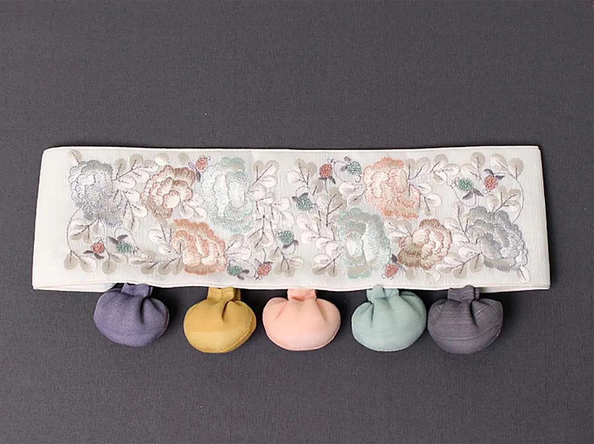 White Floral Garden Dol Belt (Band Type)