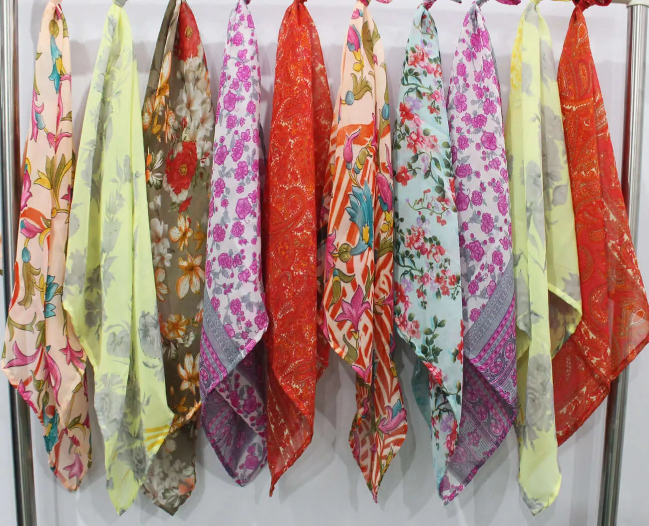 Women Fashion Square Scarf Scarves Soft Silky Printed Head Wraps Accessories for Women Fashion