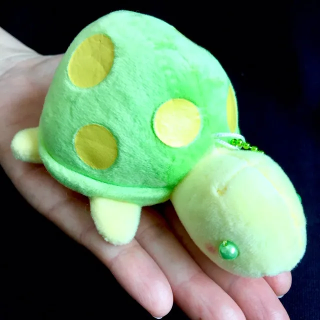 X 63011 TURTLE PLUSH KEY CHARM-DISCONTINUED