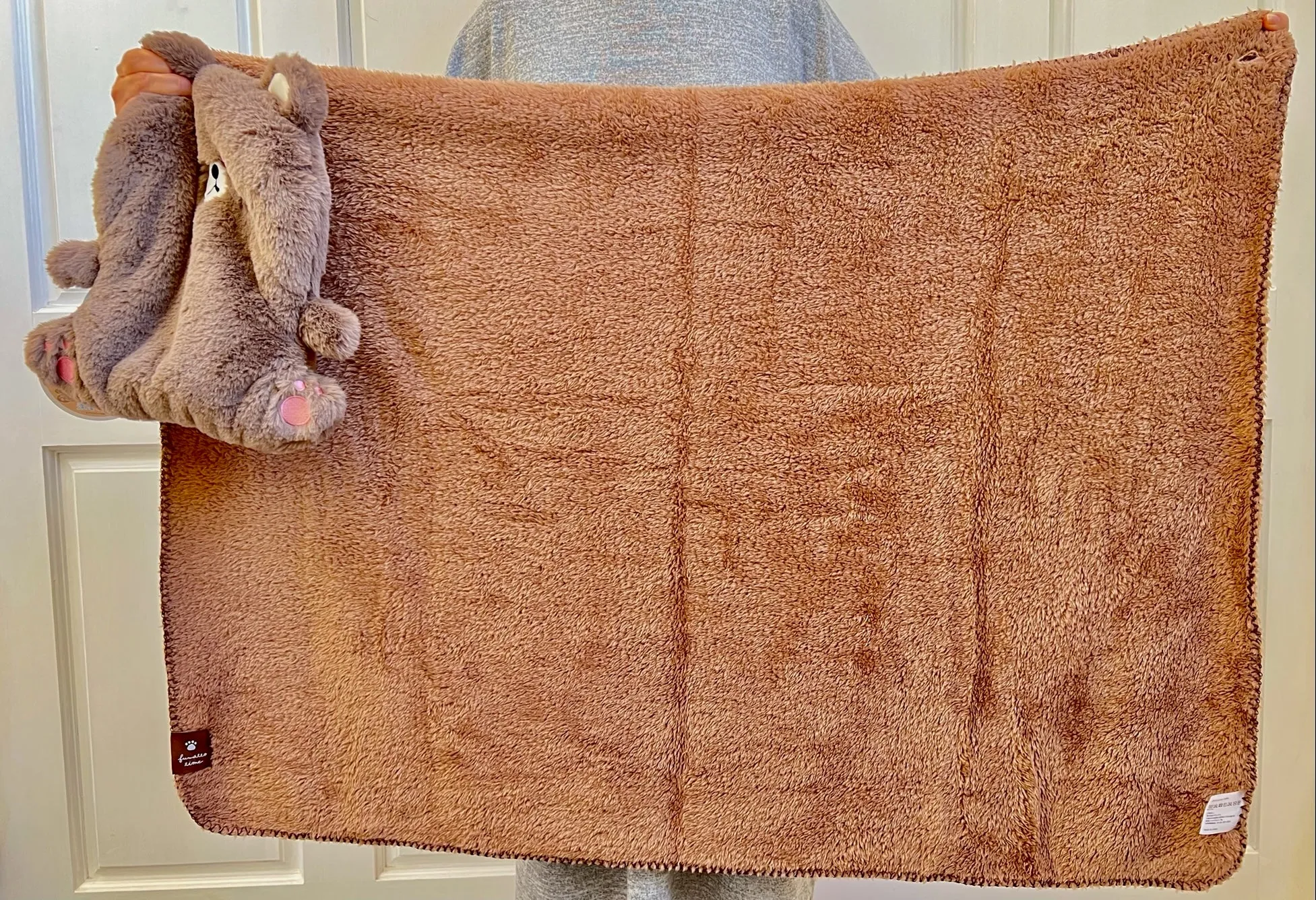 X 63296 JUMBO BEAR BLANKET PLUSH-DISCONTINUED